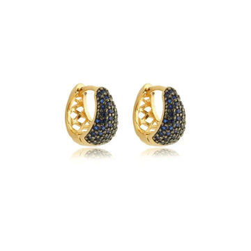 Hoop earrings with a teardrop shape, set with sapphire blue cubic zirconia, 18k gold plated.